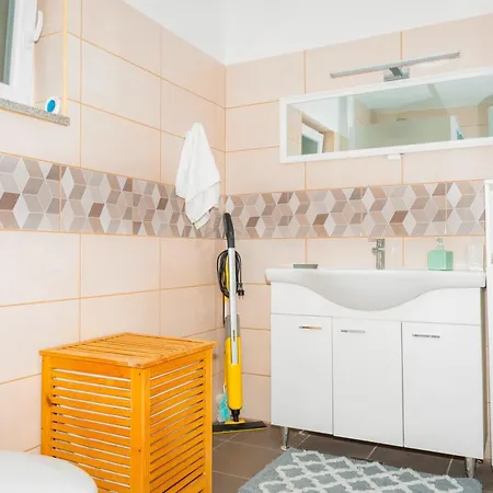 Kuca Za Odmor Mare Hébergement de vacances Desne